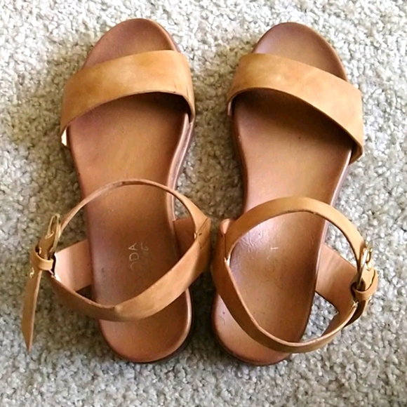 Top Moda Tan Sandals